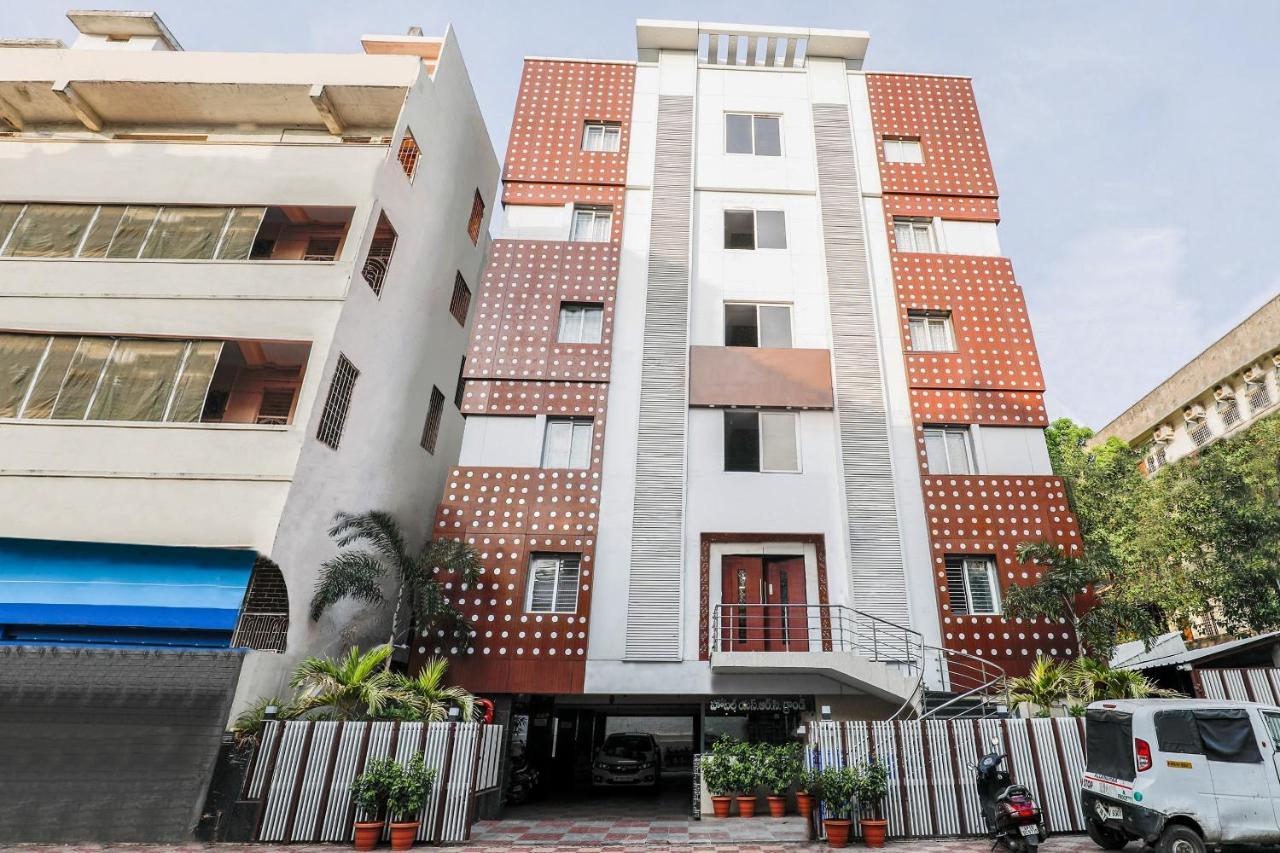 Vijayawāda Super Hotel O Src Grand מראה חיצוני תמונה