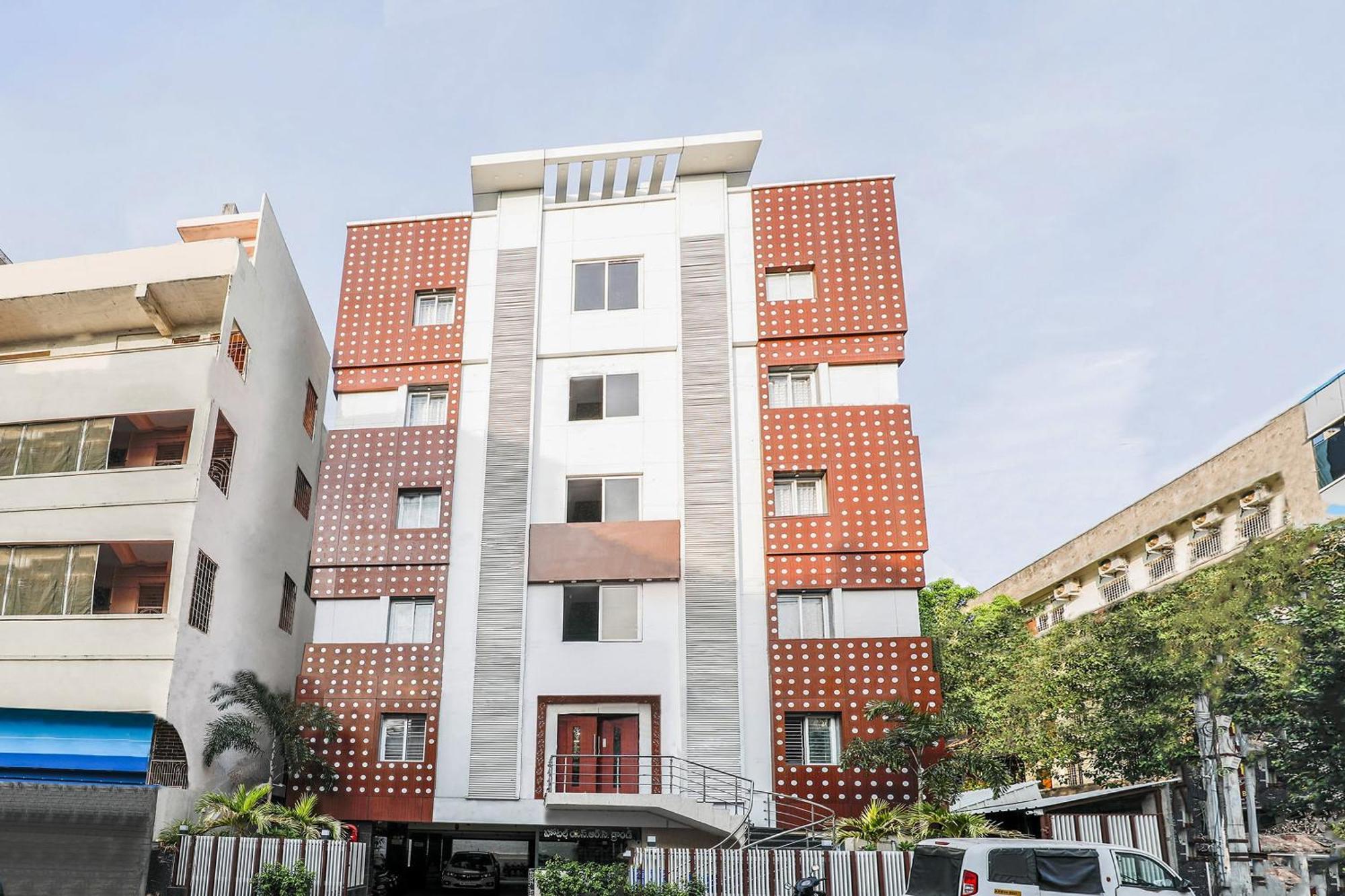 Vijayawāda Super Hotel O Src Grand מראה חיצוני תמונה
